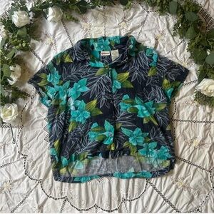 White Stag Hawaiian button up shirt